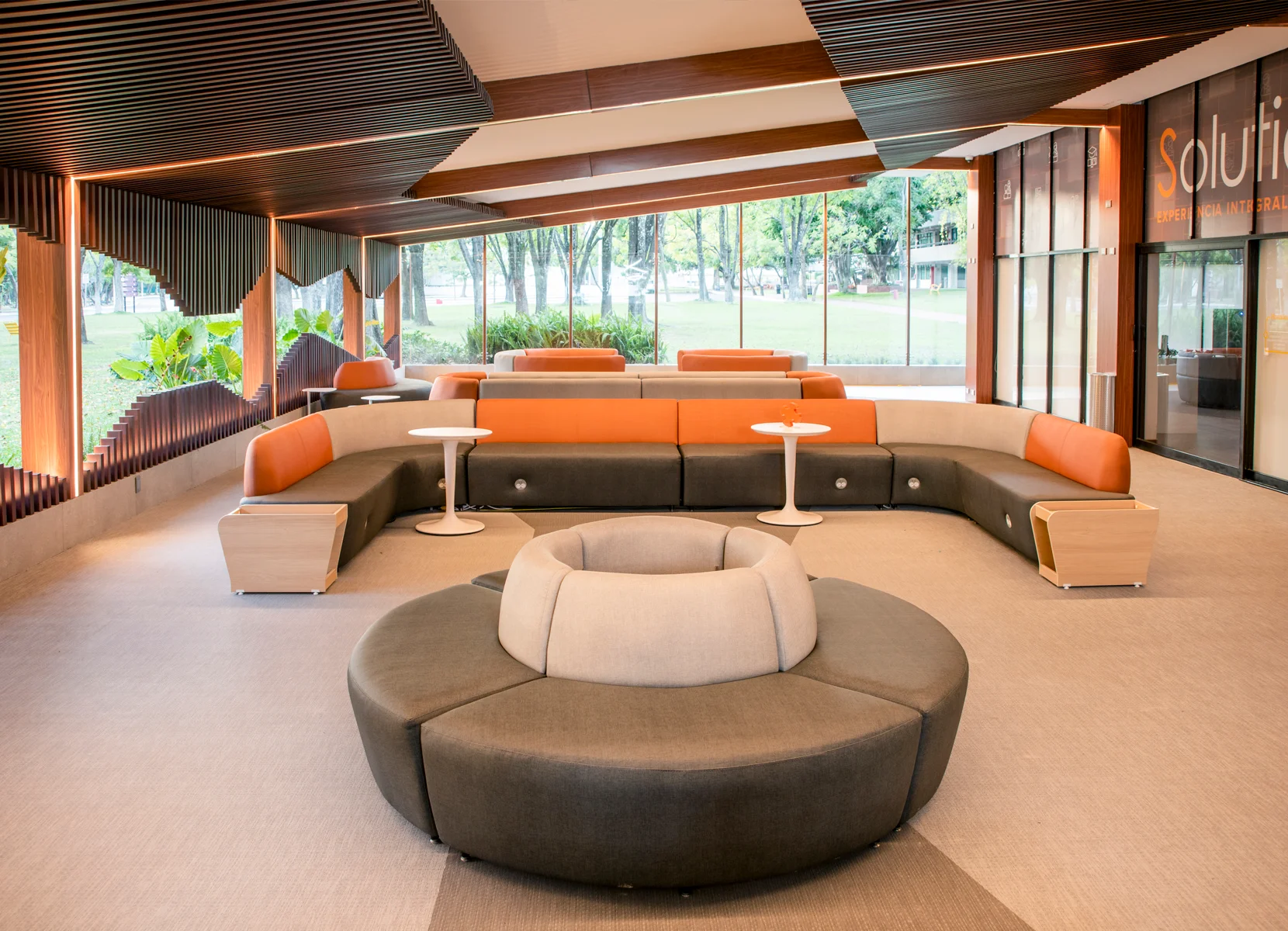 Estacion de trabajo Ready imagen de galeria