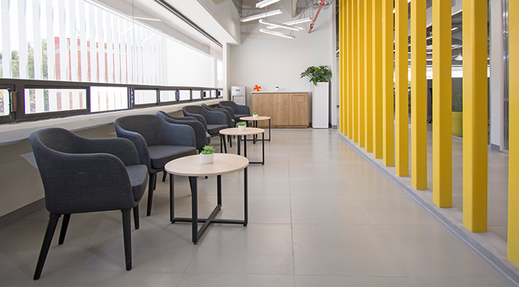 Proyecto de amueblamiento corporativo - Proyectos-Versa-Coppel-2.webp